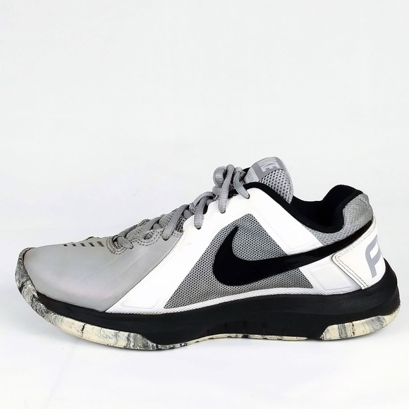 nike mavin low